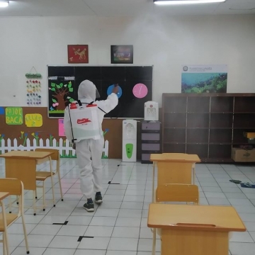 Sterilisasi Fasilitas Belajar